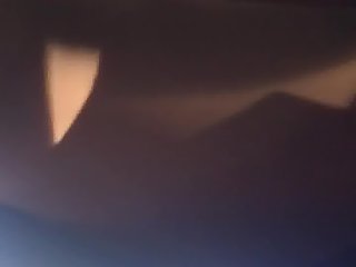 Bajo su falda en la combi