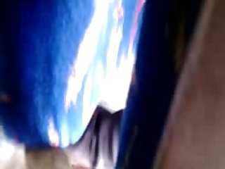 VECINA CASADA BUENAS NALGAS BAJANDO BUS