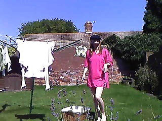 Alison Craddock - Hangin the wash to dry