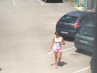 Bonne voisine mature