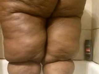 WOULD U FUCK OR WOULD U FUCK????